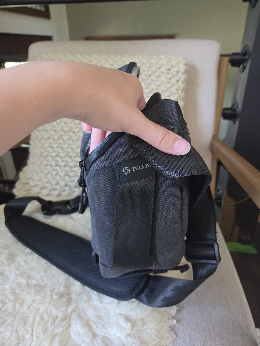 TULLIO Camera Bag Crossbody, 6L Waterproof Sling Bag